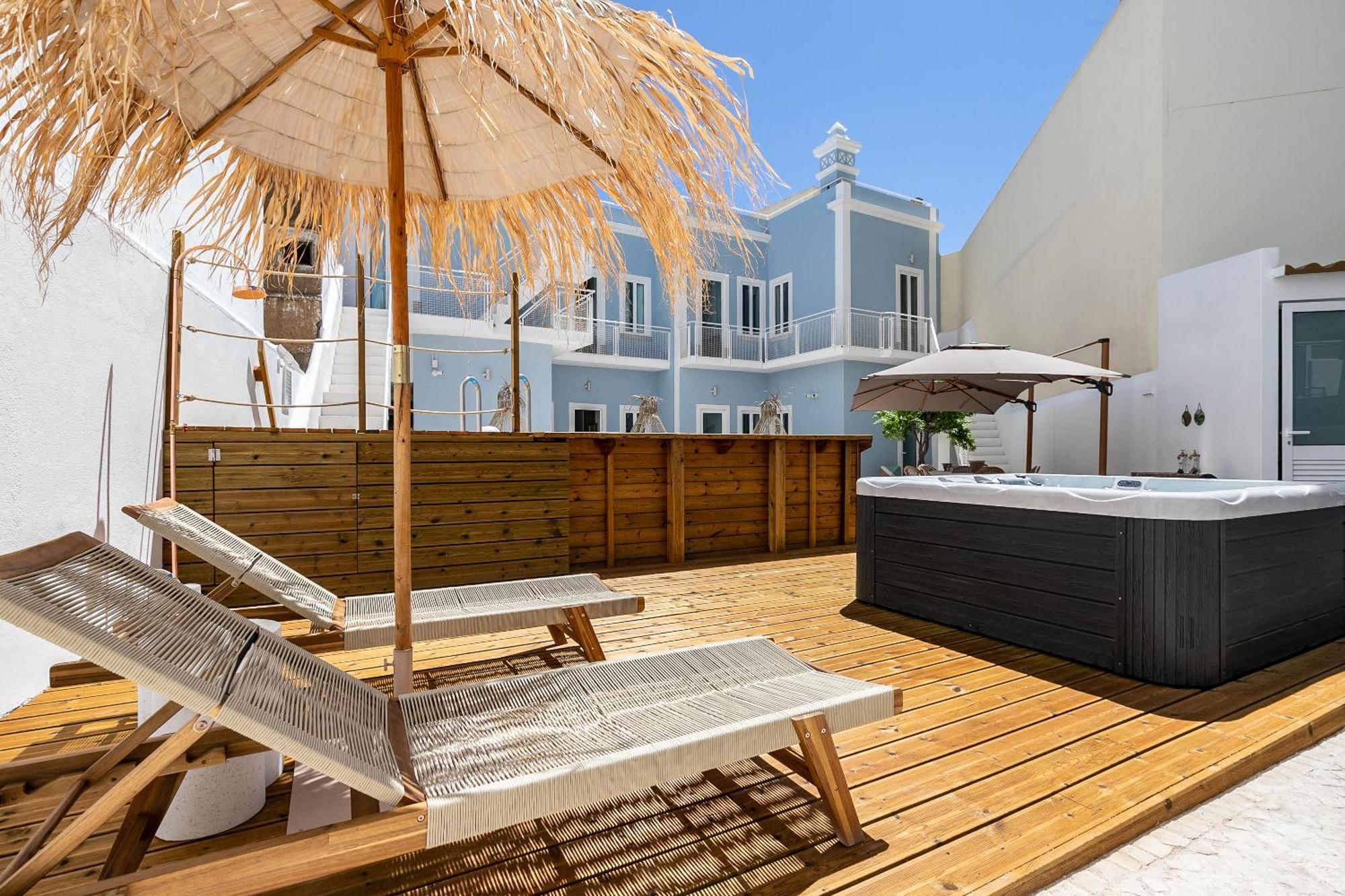 Dona Simone Boutique Suites & Studios - By @ Rita'S Place فارو المظهر الخارجي الصورة