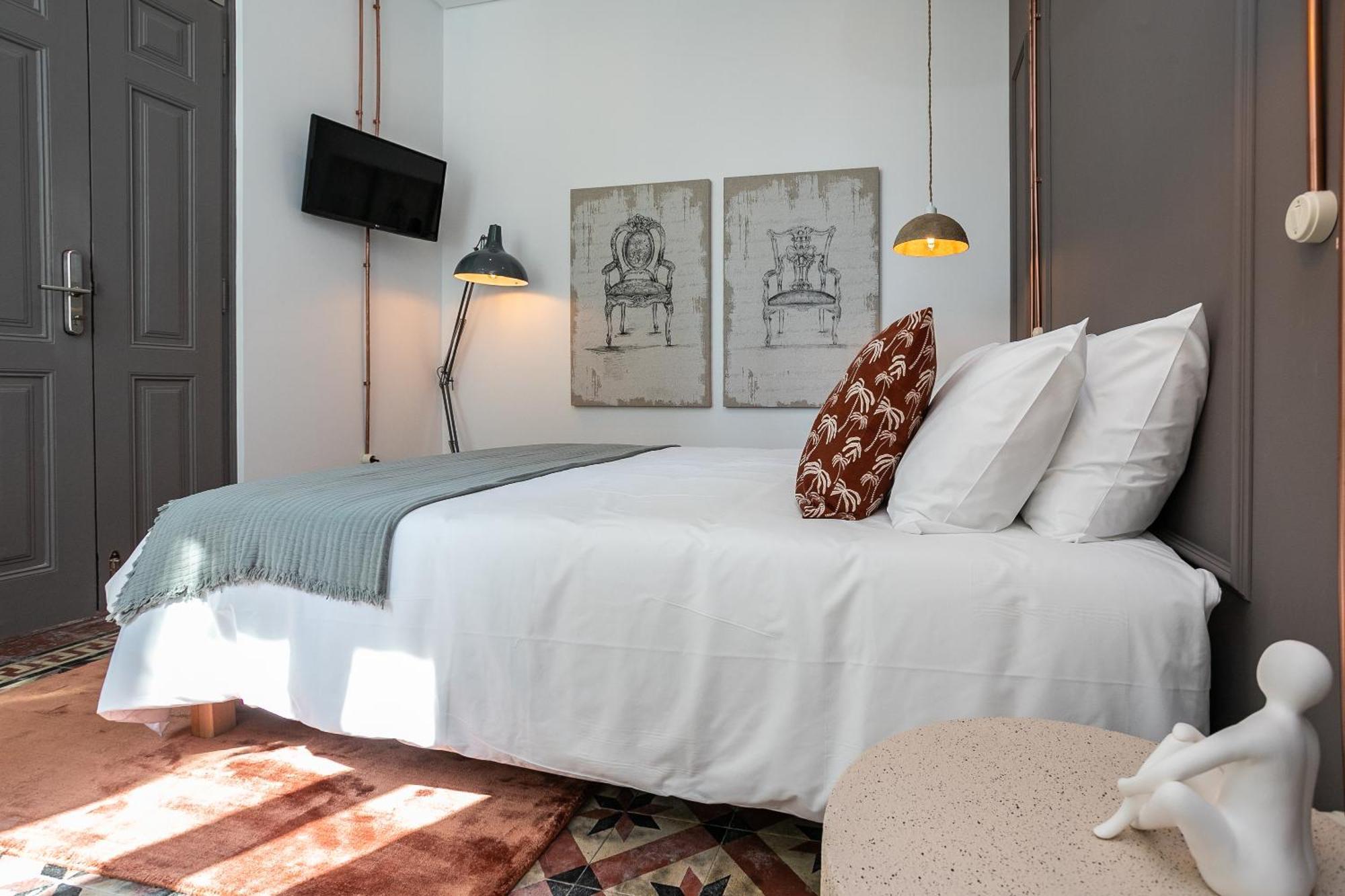 Dona Simone Boutique Suites & Studios - By @ Rita'S Place فارو المظهر الخارجي الصورة